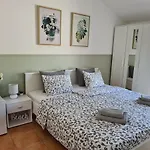 Maison d'hôtes & Roza 2*