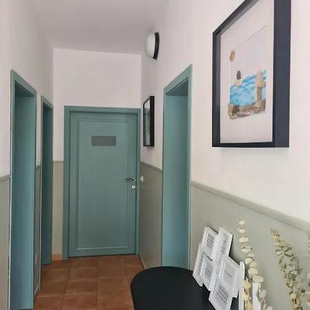 Guest house & Roza 2*